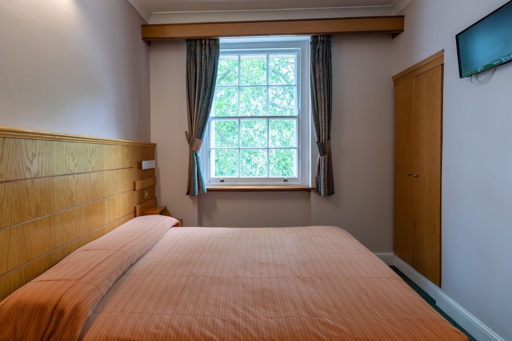 Nayland Hotel 45/66