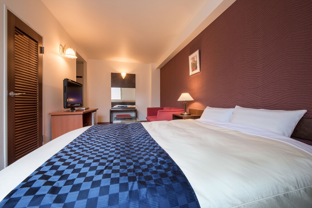 Hotel Cerezo 8/47