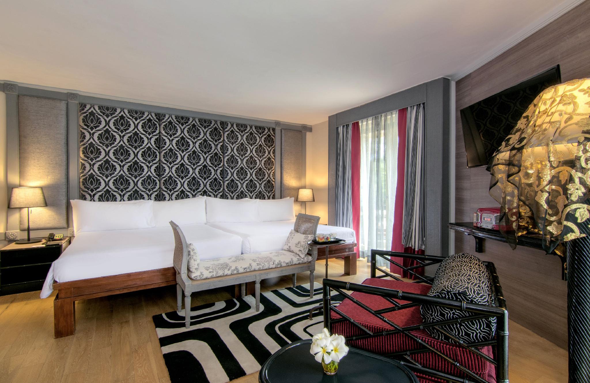 Deluxe Suite.