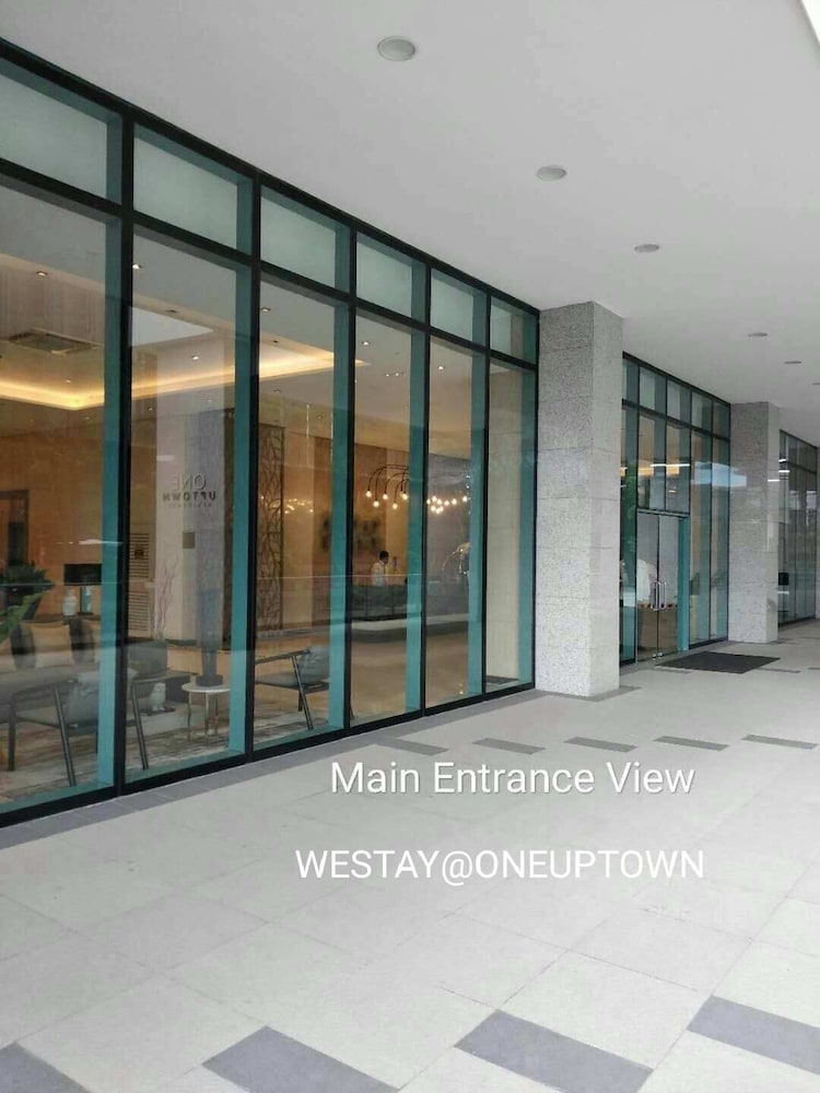 One Uptown Residence Bgc 5/50