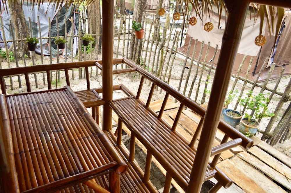 Micky Monkey Beach Hotel 19/50