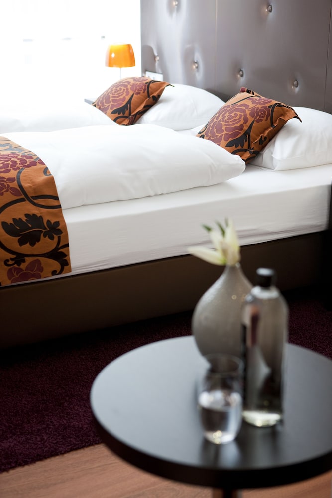 HOTEL GRAFRATHER HOF 17/49