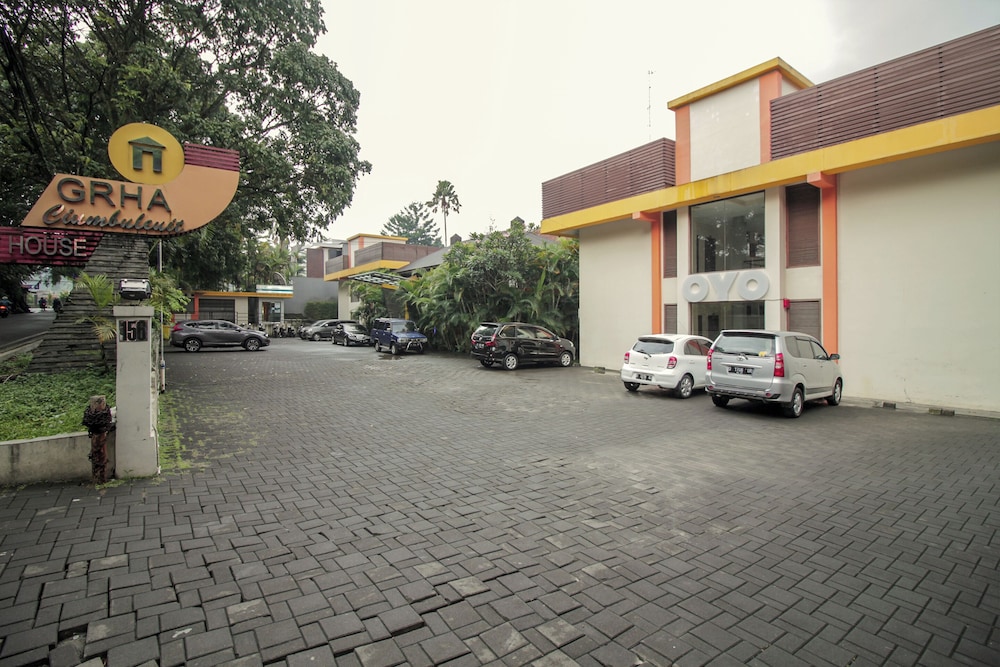 Collection O 295 Grha Ciumbuleuit Guest House 46/49