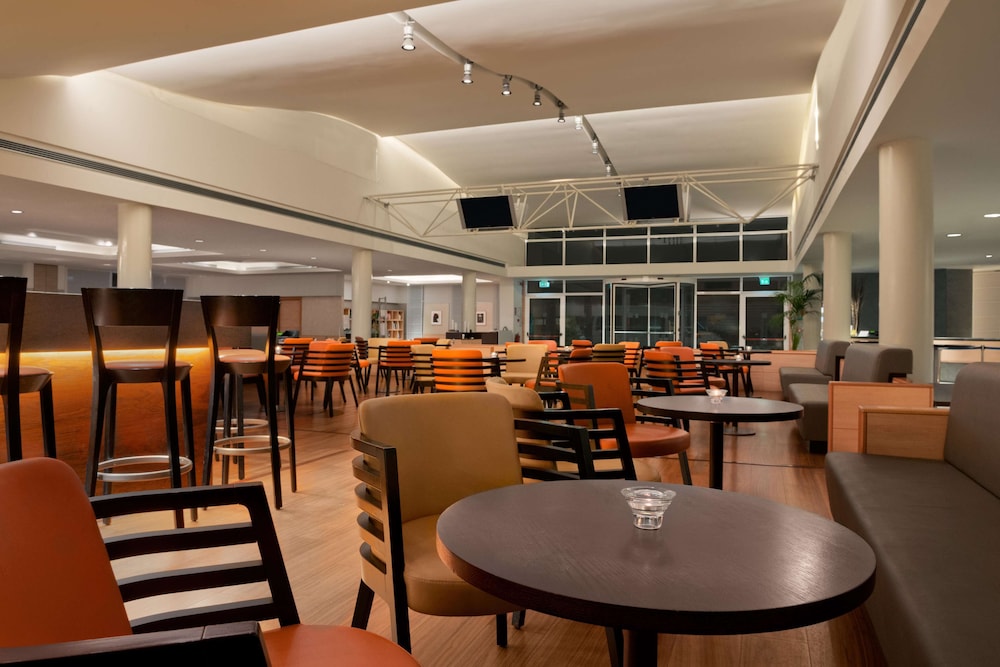 Hilton Garden Inn Rome Airport 41/75