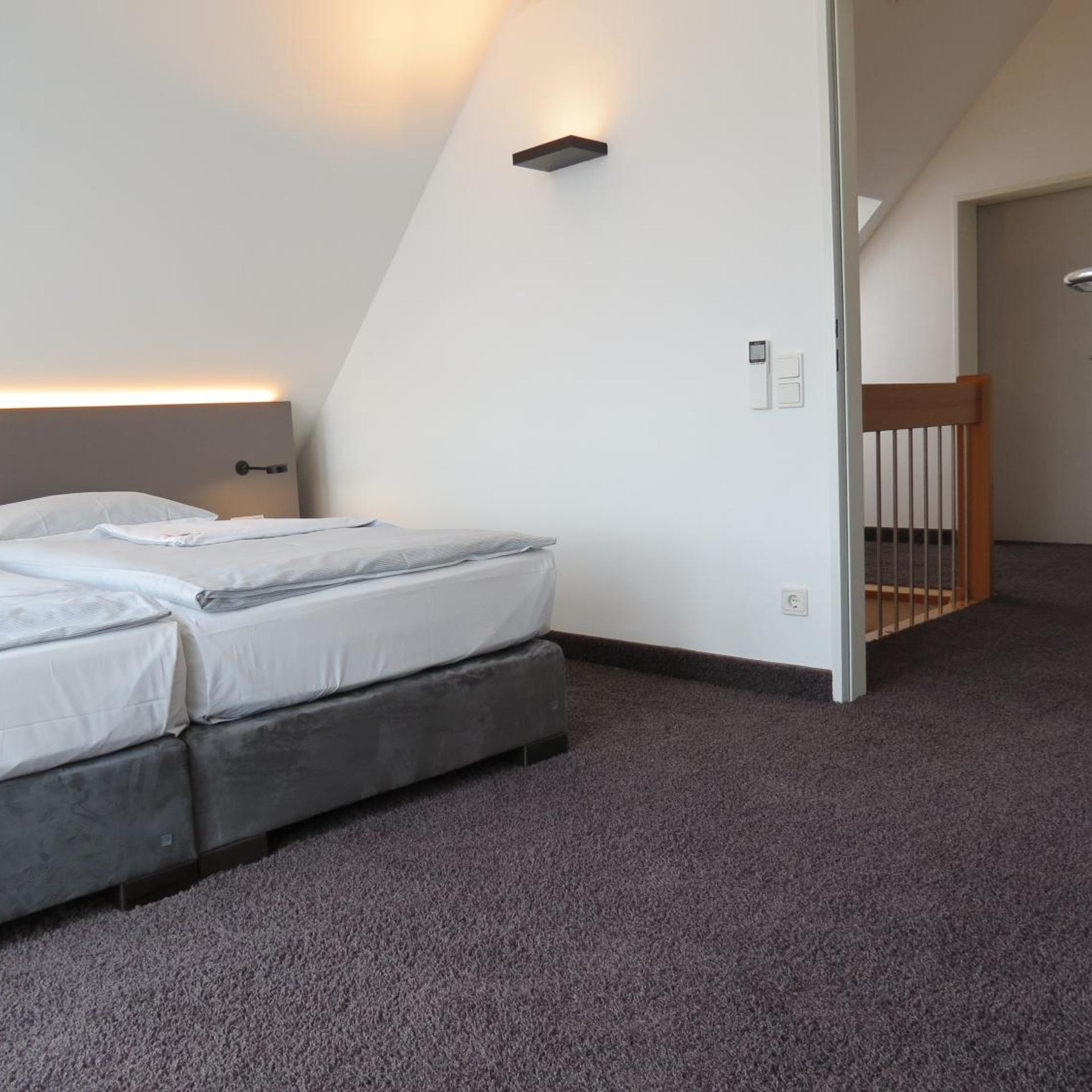 جناح عائلي كومفورت، Comfor Hotel 2/10