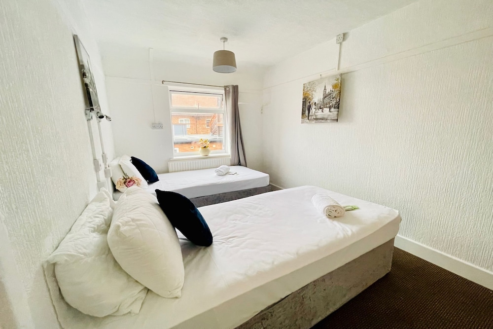OYO Harbour Hotel 44/61