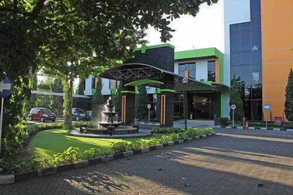 Mmugm Hotel 8/47