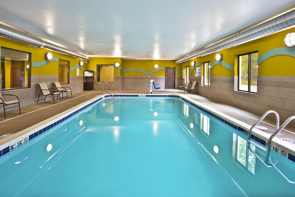Holiday Inn Express Hastings — 3