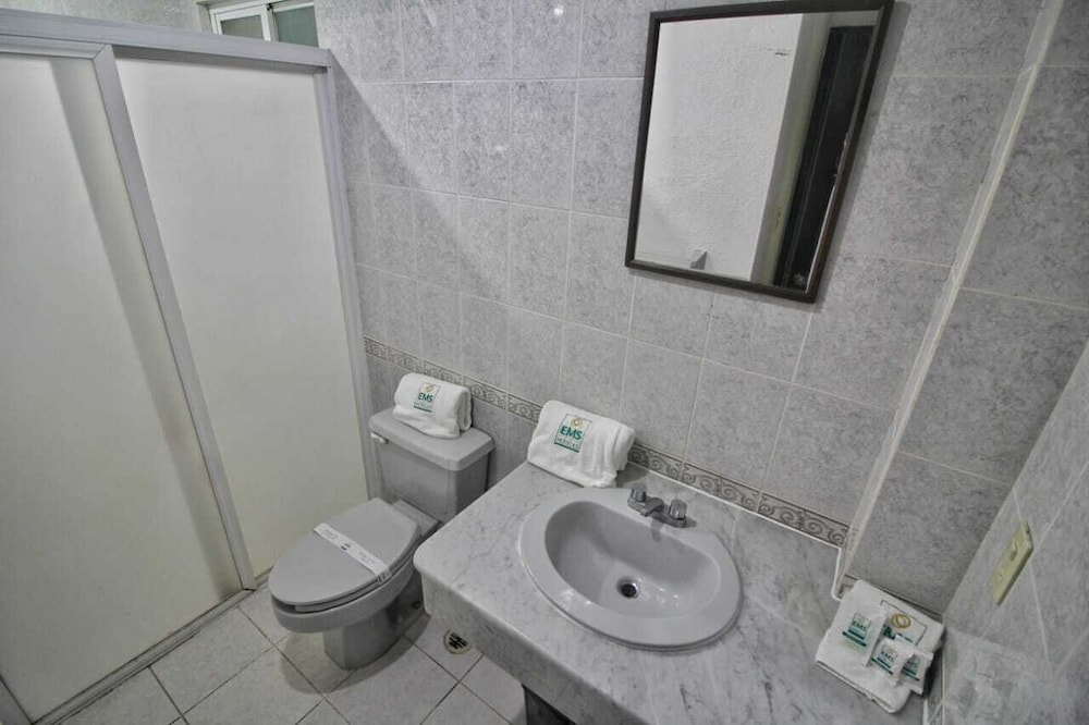 EMS Hoteles Real De Boca 13/25