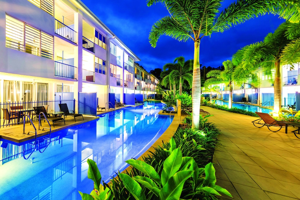Silkari Lagoons Port Douglas 9/67