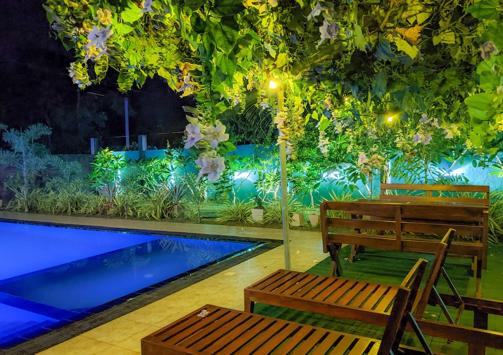 Yala Golden Park 25/50