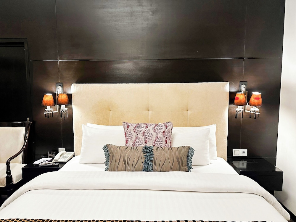 Hotel Margala Islamabad 25/50