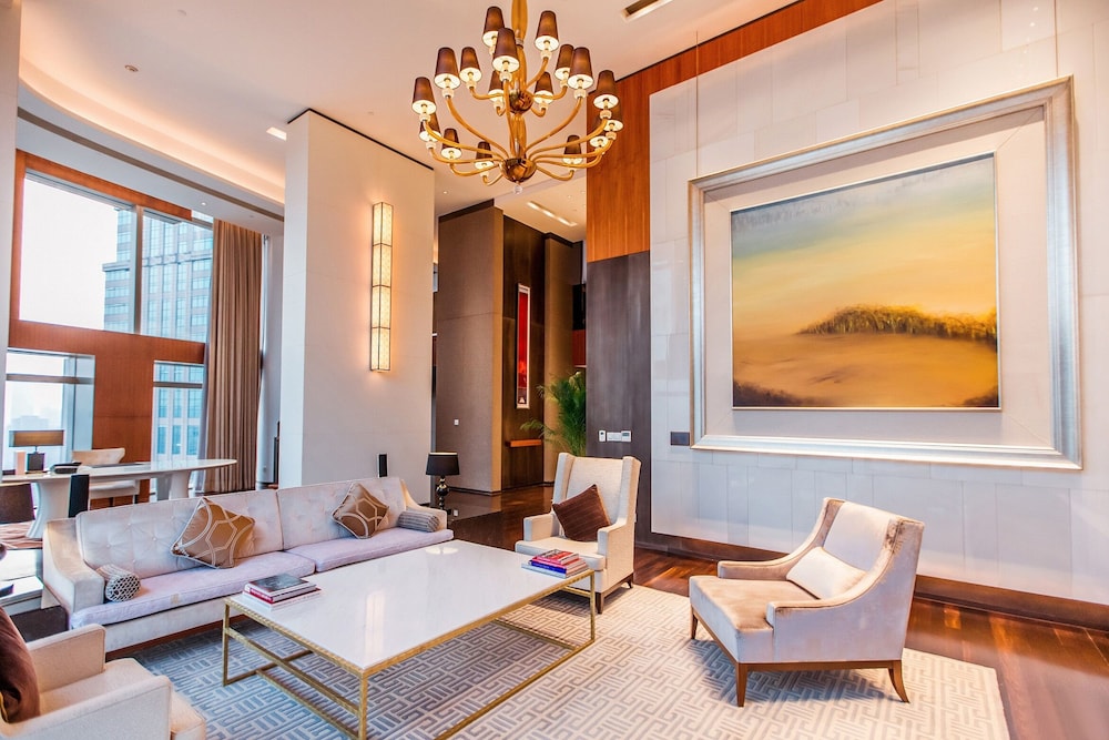 The Langham Shanghai Xintiandi 53/83