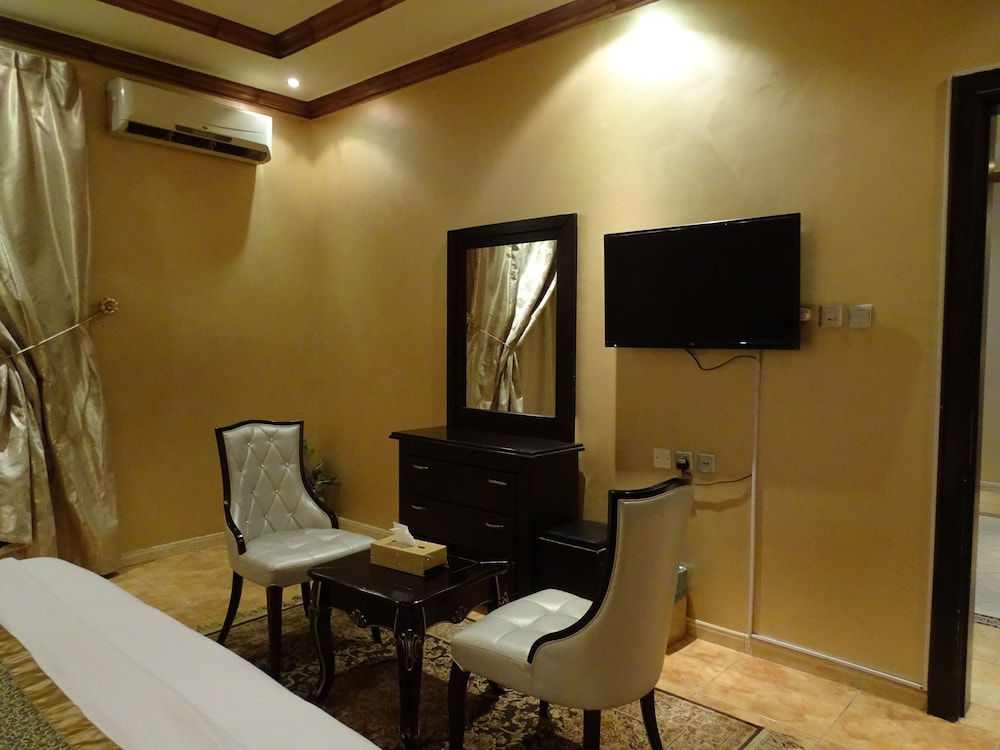 كومفورت إن تعاون(Comfort Inn Taawn) 46/53