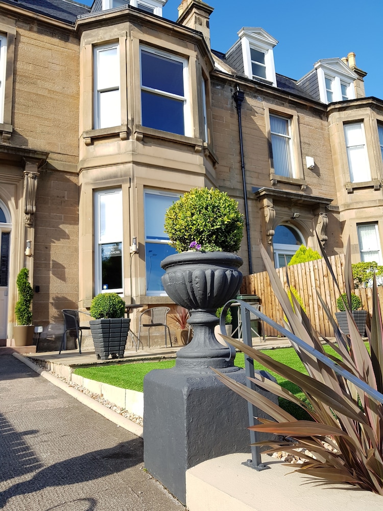 18 Craigmillar Park Guest House 36/50