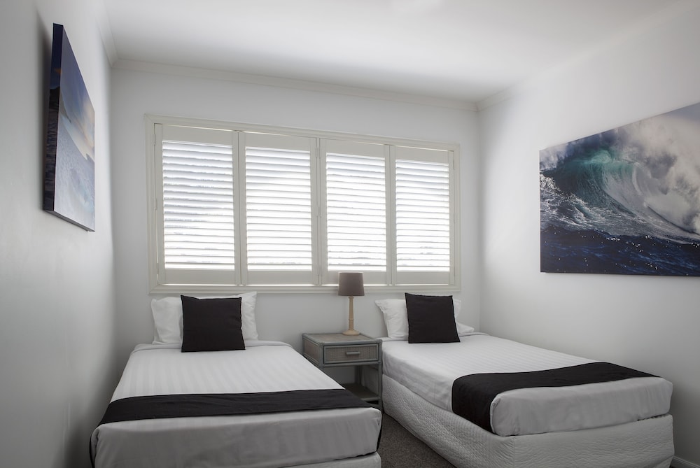 Opal Cove Resort 33/72