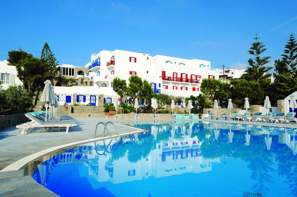 Kamari Hotel 68/73