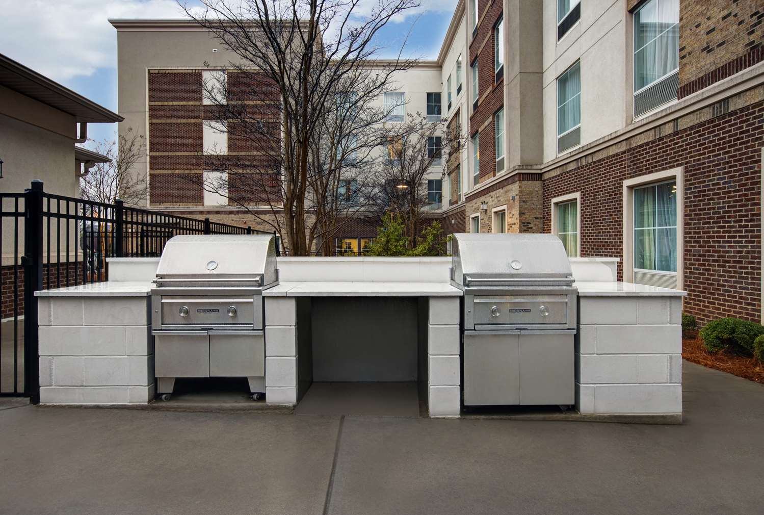 Homewood Suites By Hilton Charlotte Ayrsley Nc 23/24