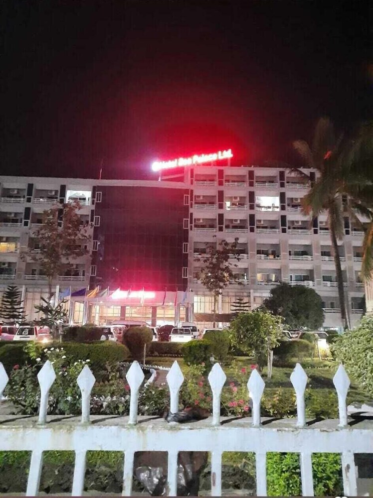 OCEAN PARADISE HOTEL AND RESORT 8/54