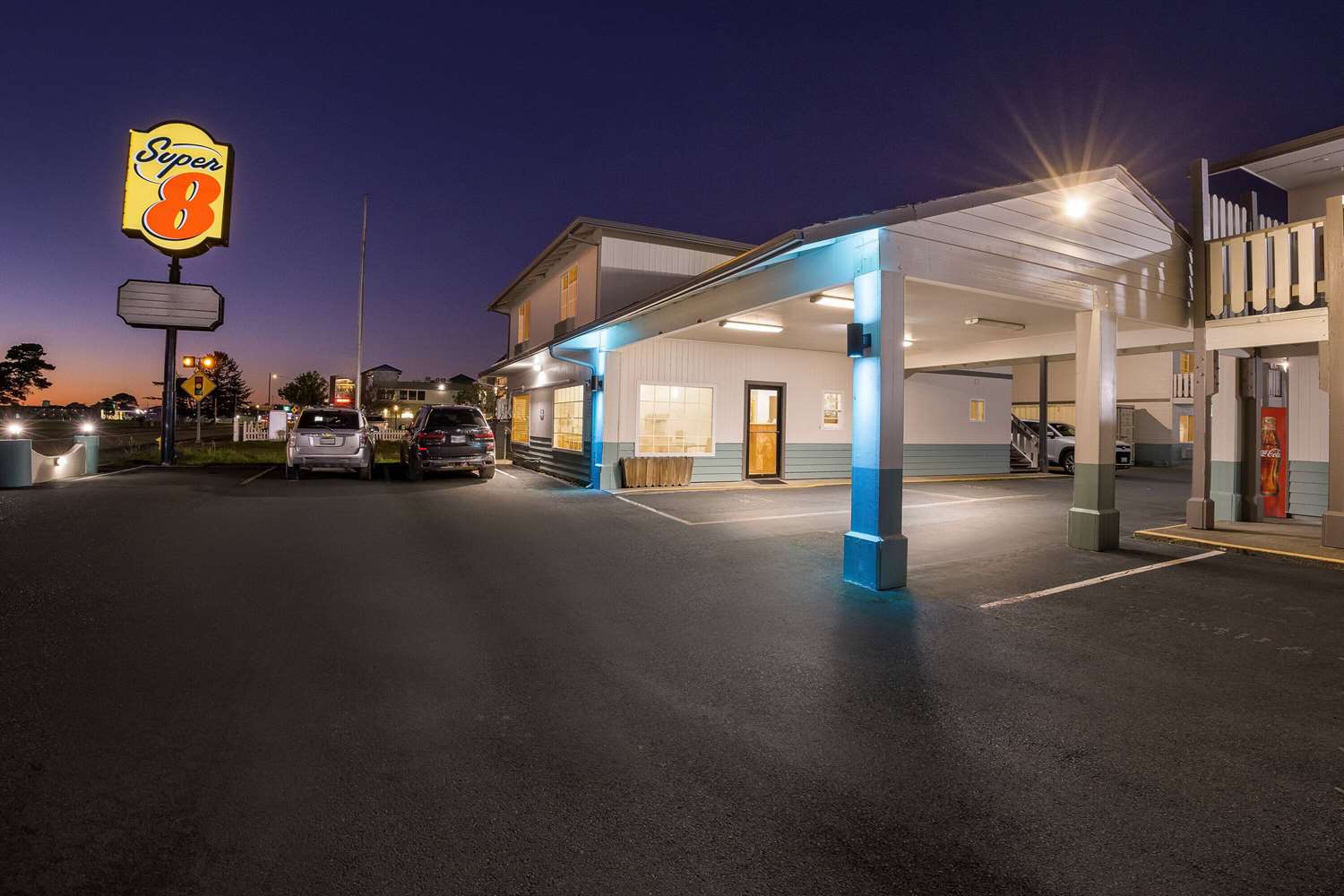 Super 8 by Wyndham Crescent City 13/15