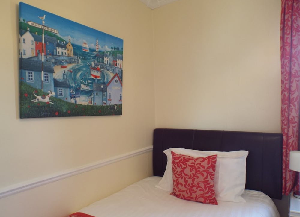 The Millbrook B & B 32/50