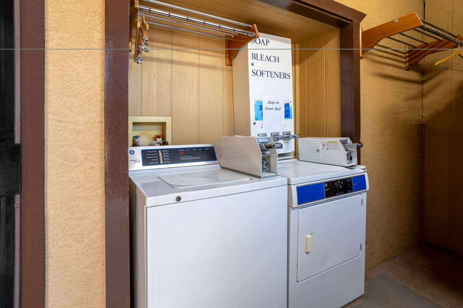 Days Inn by Wyndham Alamogordo/White Sands 19/22