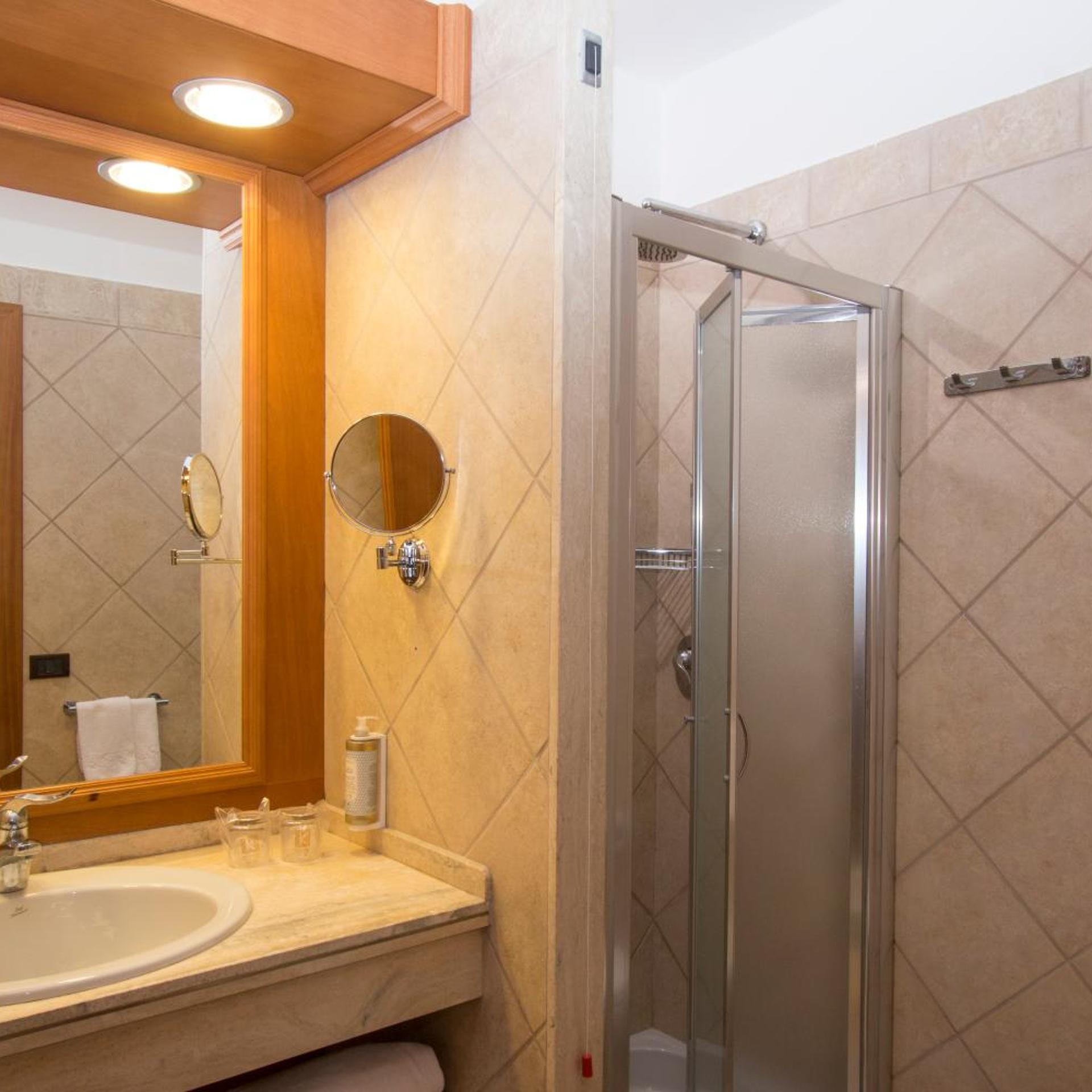 Hotel Centrale Sabaudia 36/38