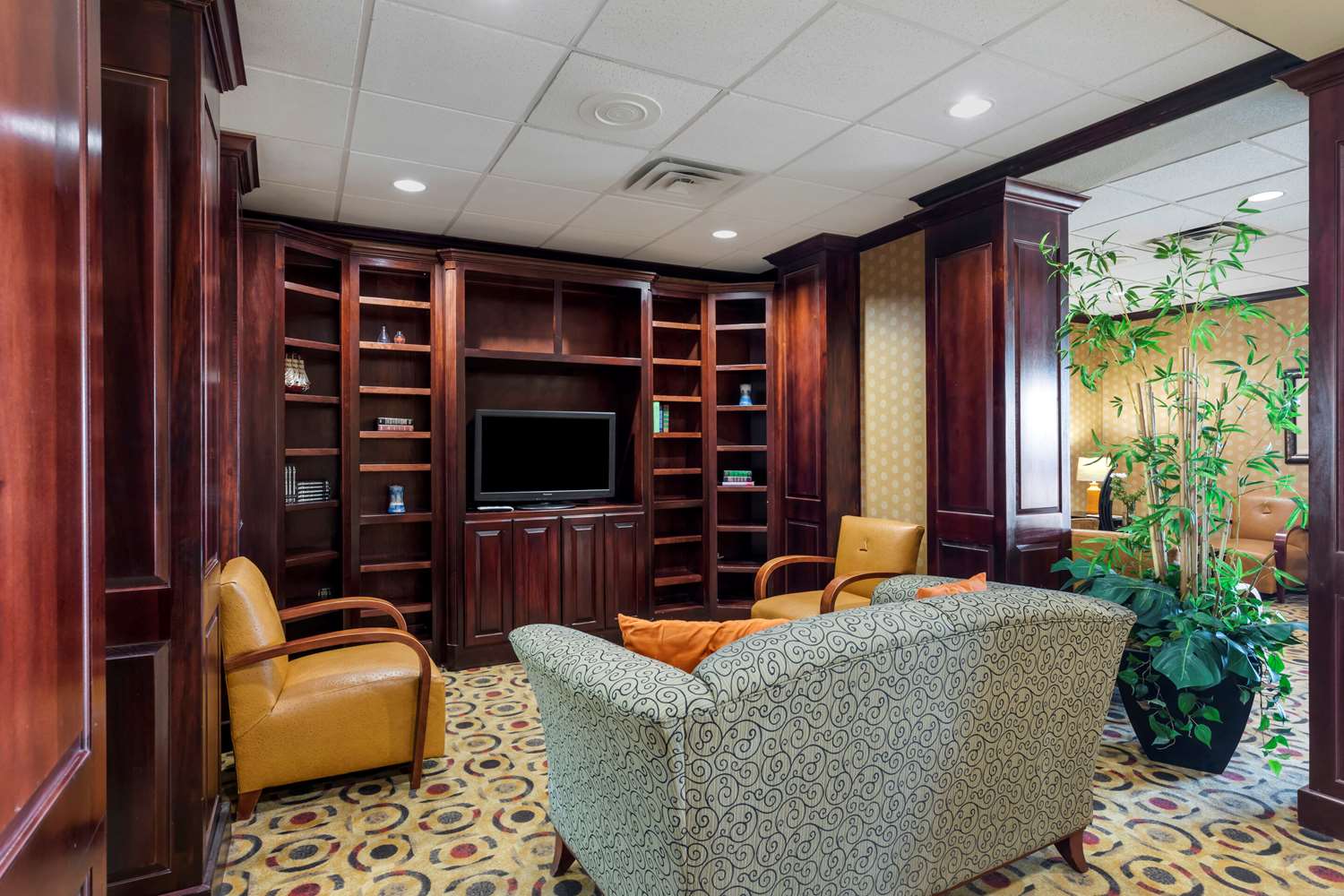 Comfort Inn Suites Denison North Lake Texoma 20/38