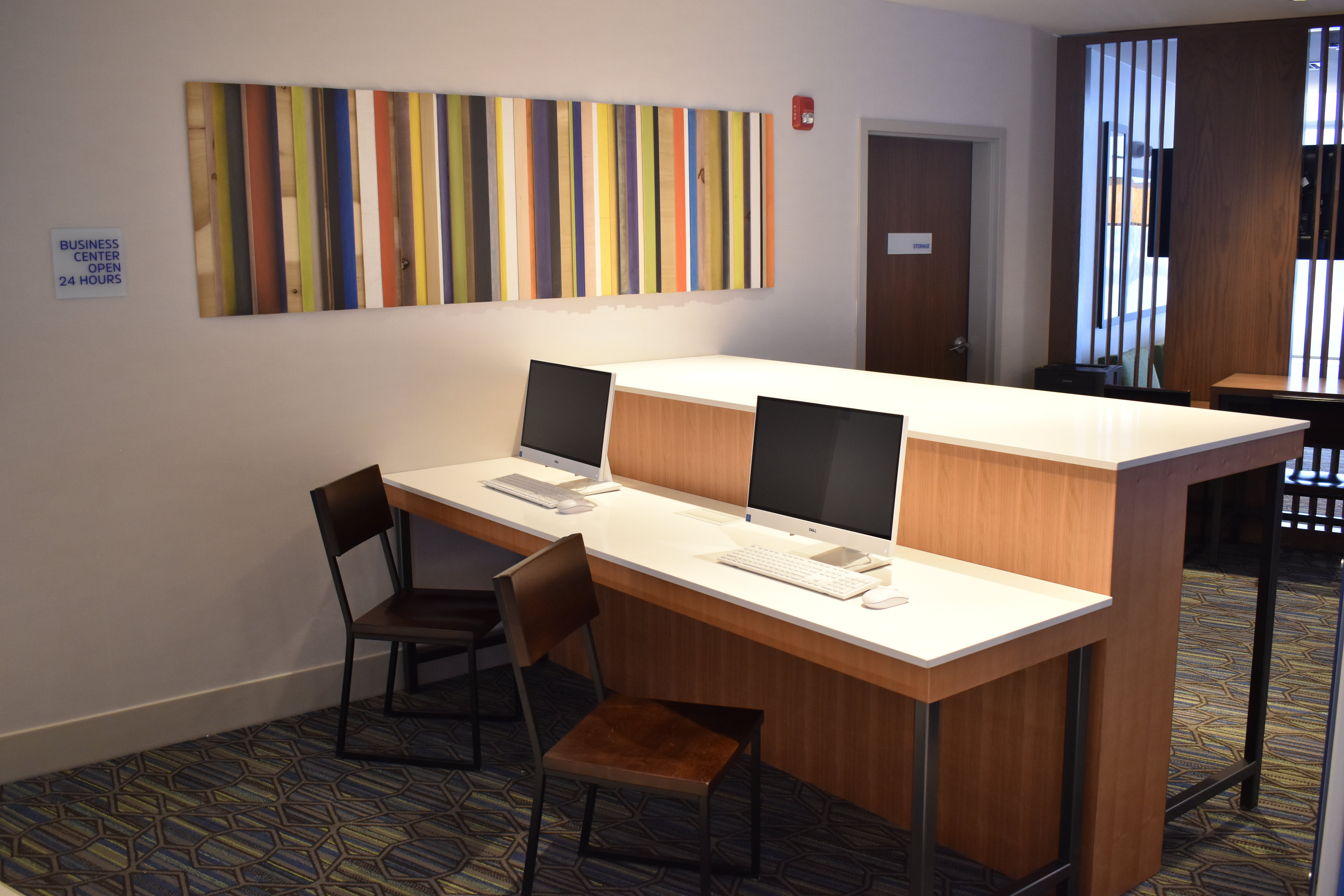 Holiday Inn Express And Suites Boston South Randolph 31/33