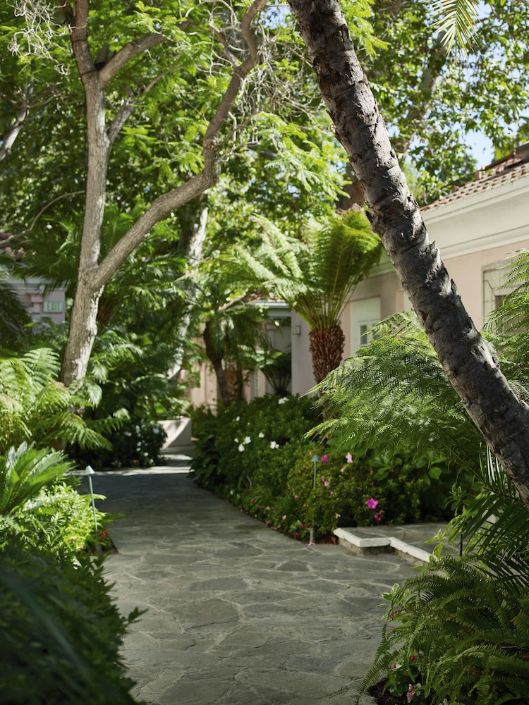 Hotel Bel Air 73/93