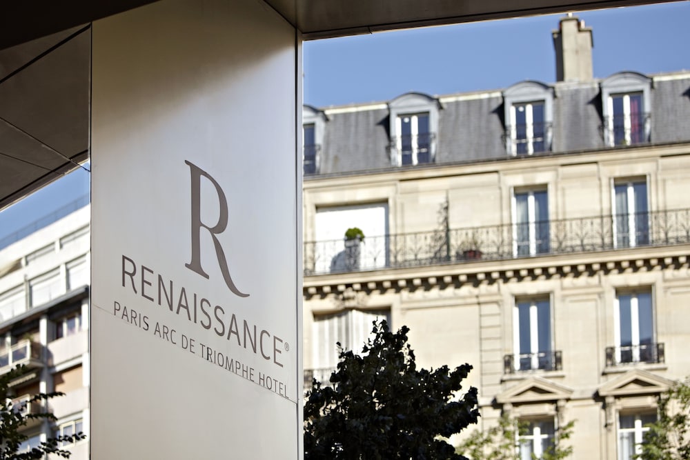 Renaissance Paris Arc de Triomphe Hotel 1/31