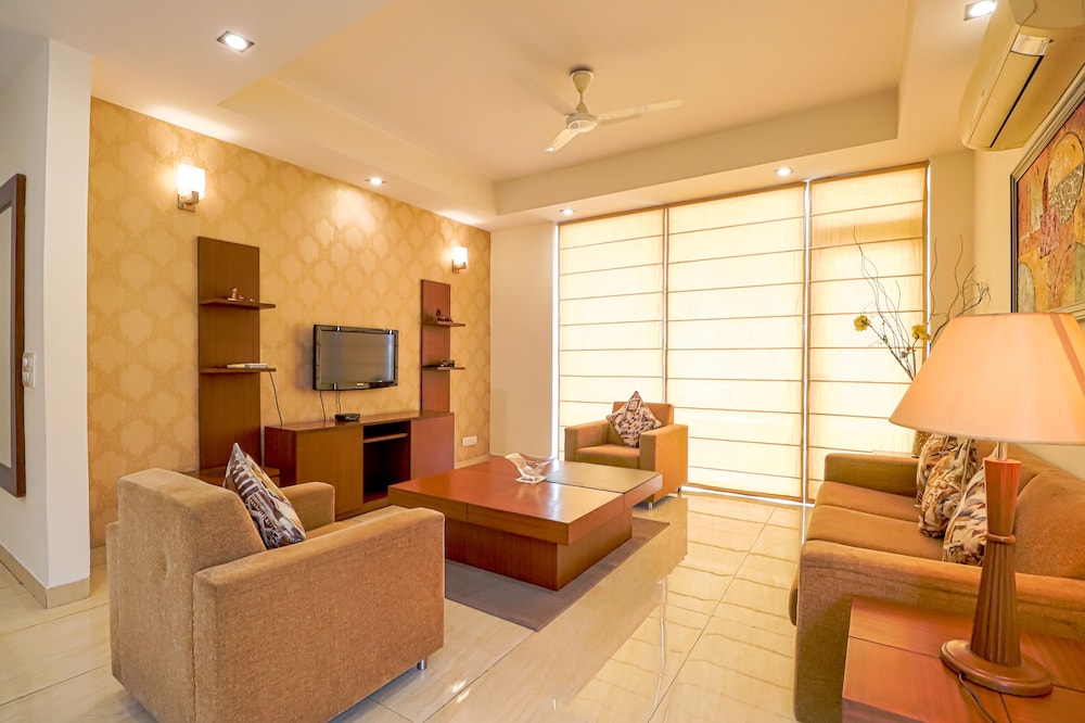 Ahuja Residency Sector 44 Noida 16/39