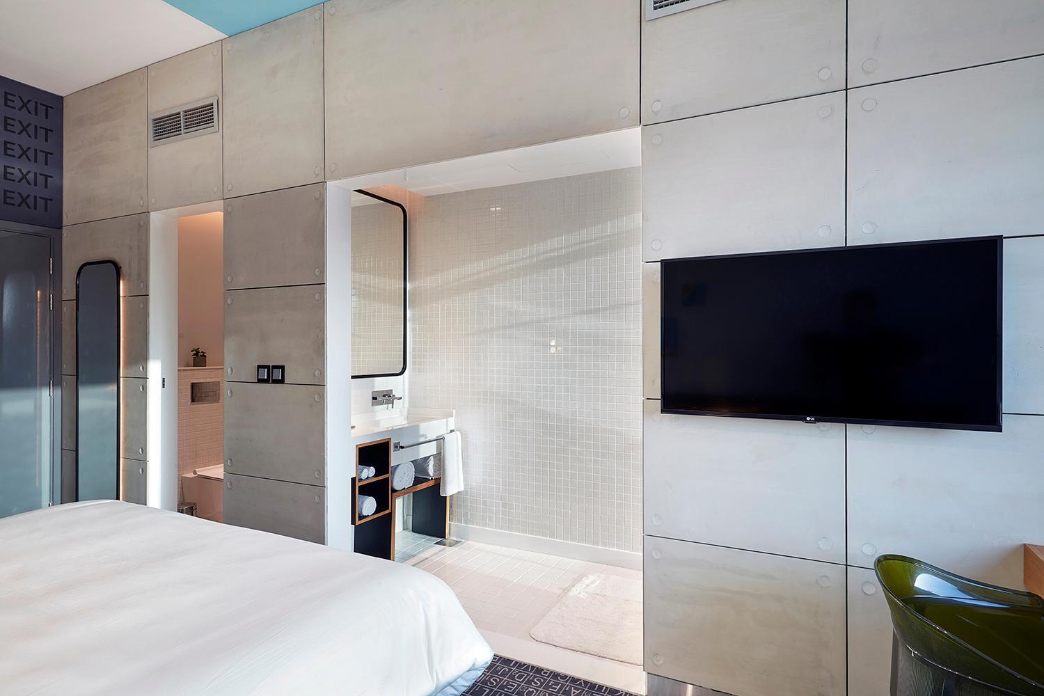 Studio One Hotel in DUBAI