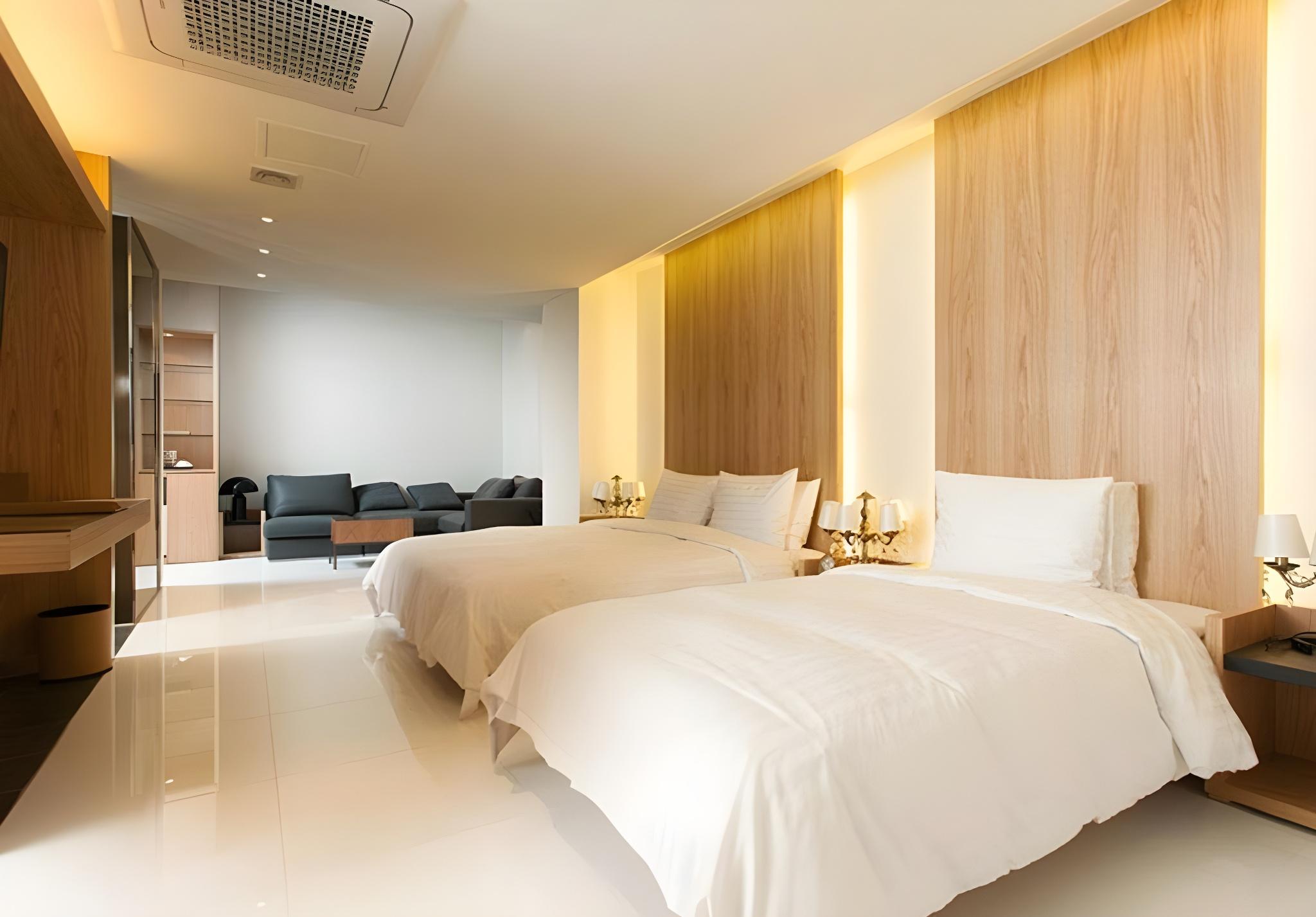 Korean, Suite