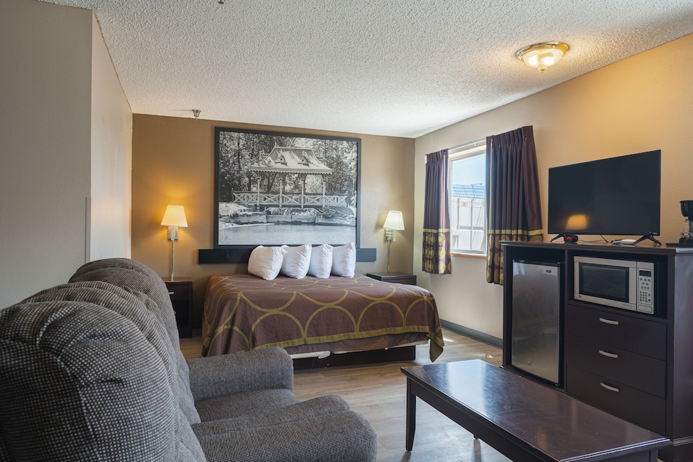 Super 8 By Wyndham Grants 22/32