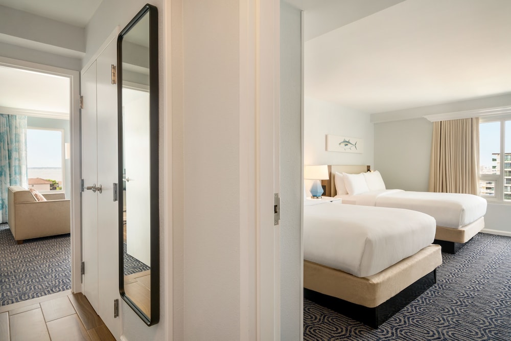 Doubletree By Hilton Ocean City Oceanfront 30/74
