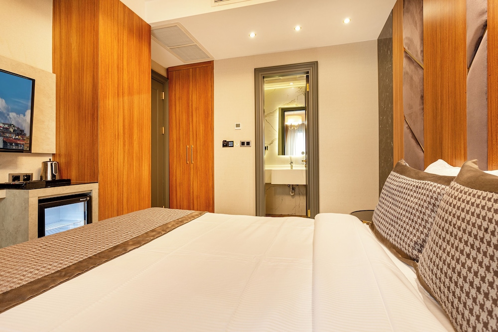 Santra Hotel 12/33