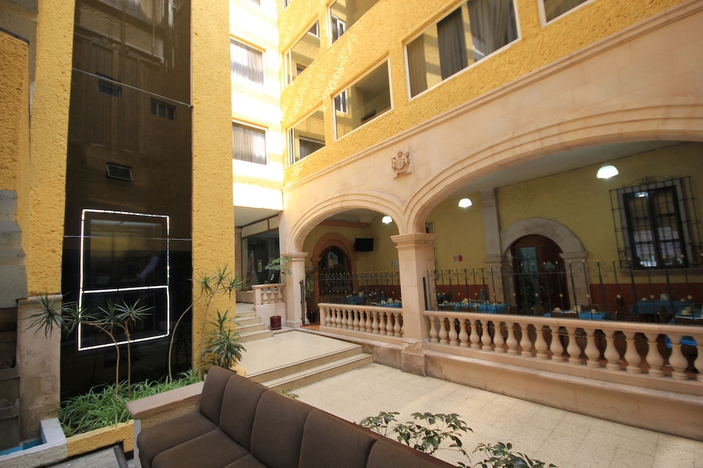 Hotel Maria Benita 5/50