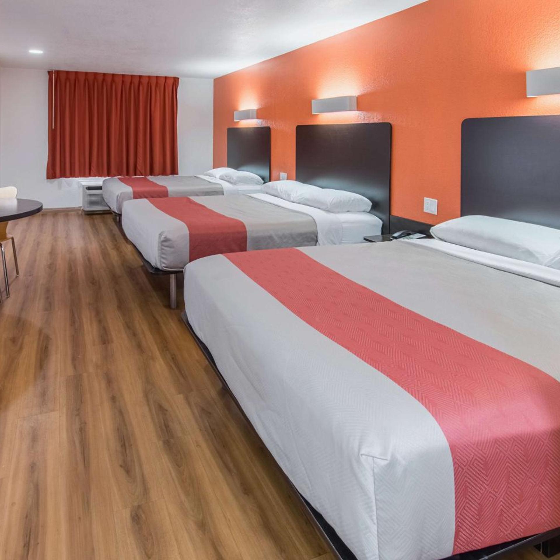 Motel6 Hutchins, TX 13/24