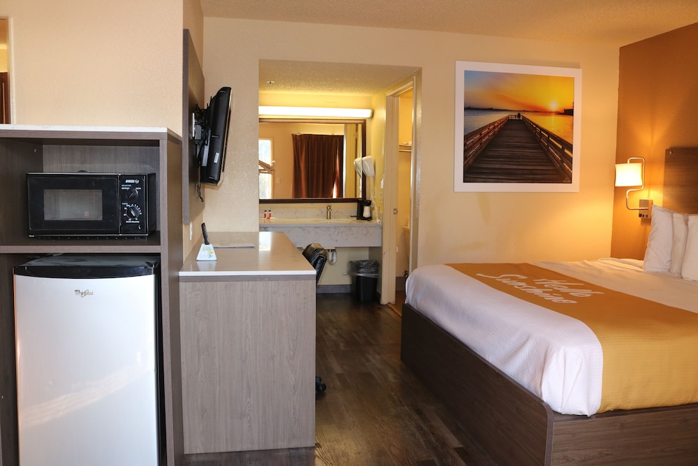 Days Inn By Wyndham Fresno South 10/38