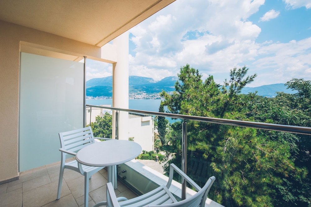 Iberostar Waves Herceg Novi 59/68