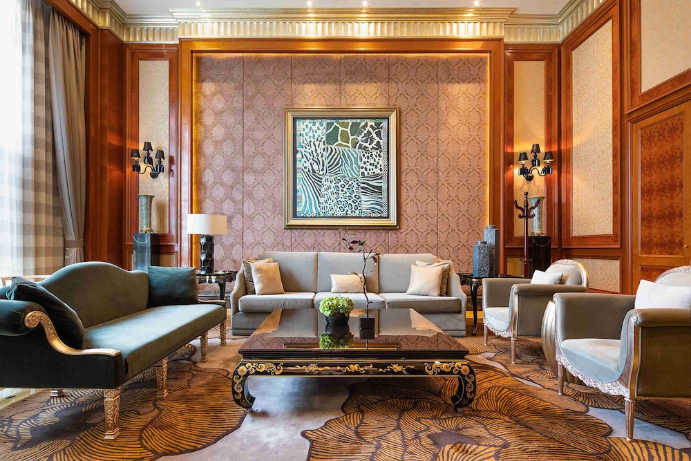 Chateau Star River Shaanxi 44/61