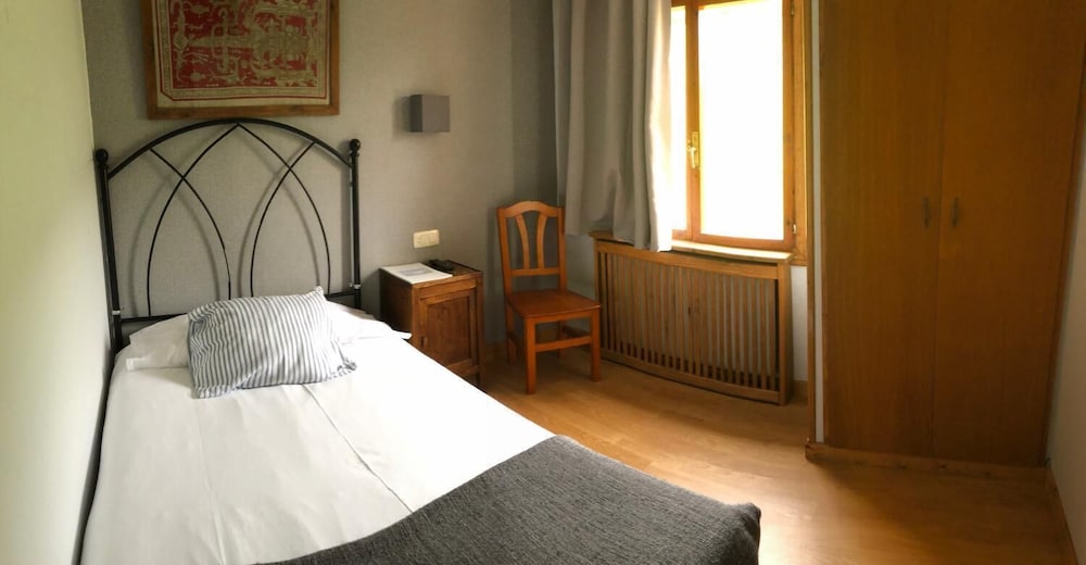 Hotel Torrecerredo 17/38