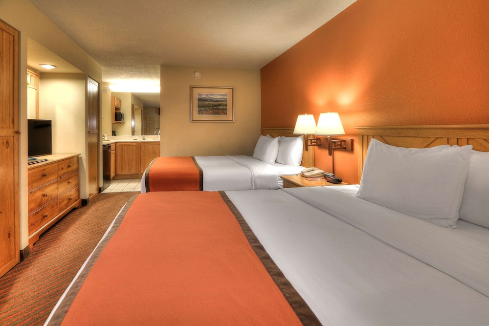Econo Lodge Pigeon Forge Riverside 17/34
