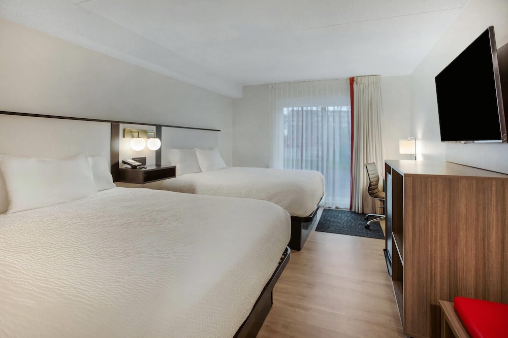Ramada by Wyndham Kingston 17/50