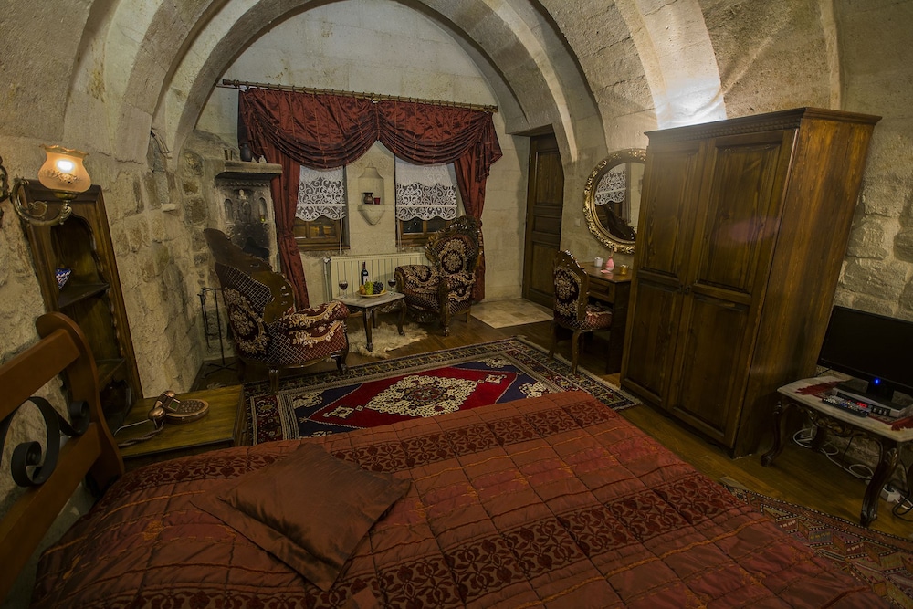 Assiana Cave House 15/50