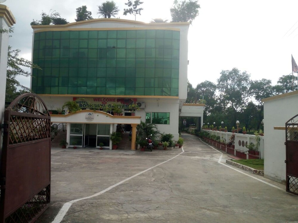 HOTEL BODHGAYA GAUTAM 7/50