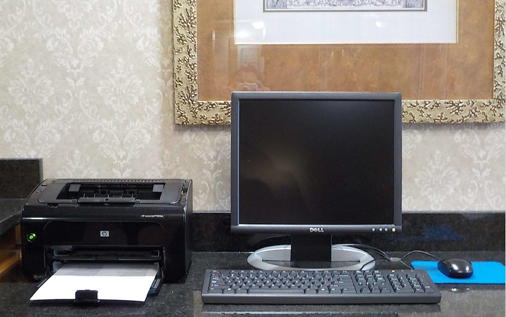 SureStay Plus Hotel by Best Western Warner Robins AFB 21/33