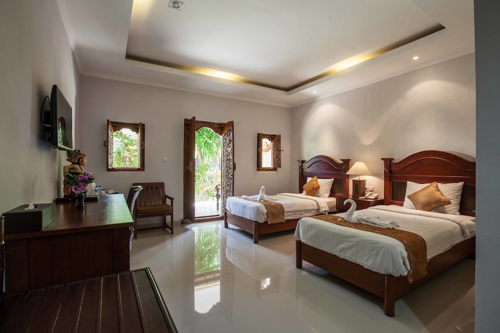 VILA SHANTI BEACH HOTEL 7/36