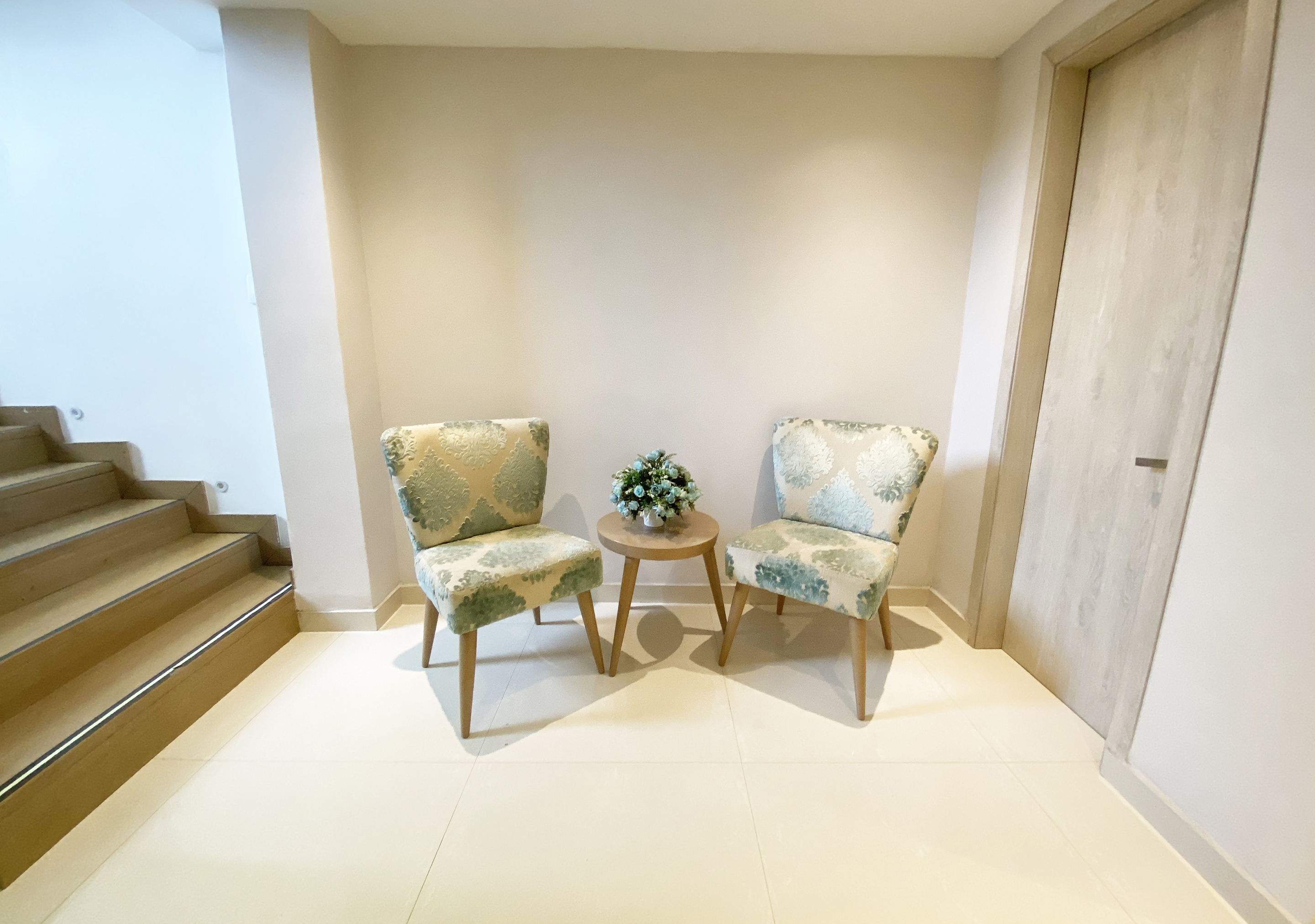 HOTEL 1525 12/20
